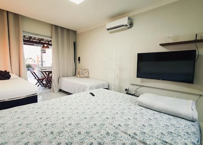 Confortavel Casa Em Arembepe,100 Metros Da Praia Com Churrasqueira Piscina E Wi-Fi